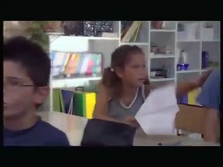 Les Seins de ma prof d'Anglais | movie | 2004 | Official Clip