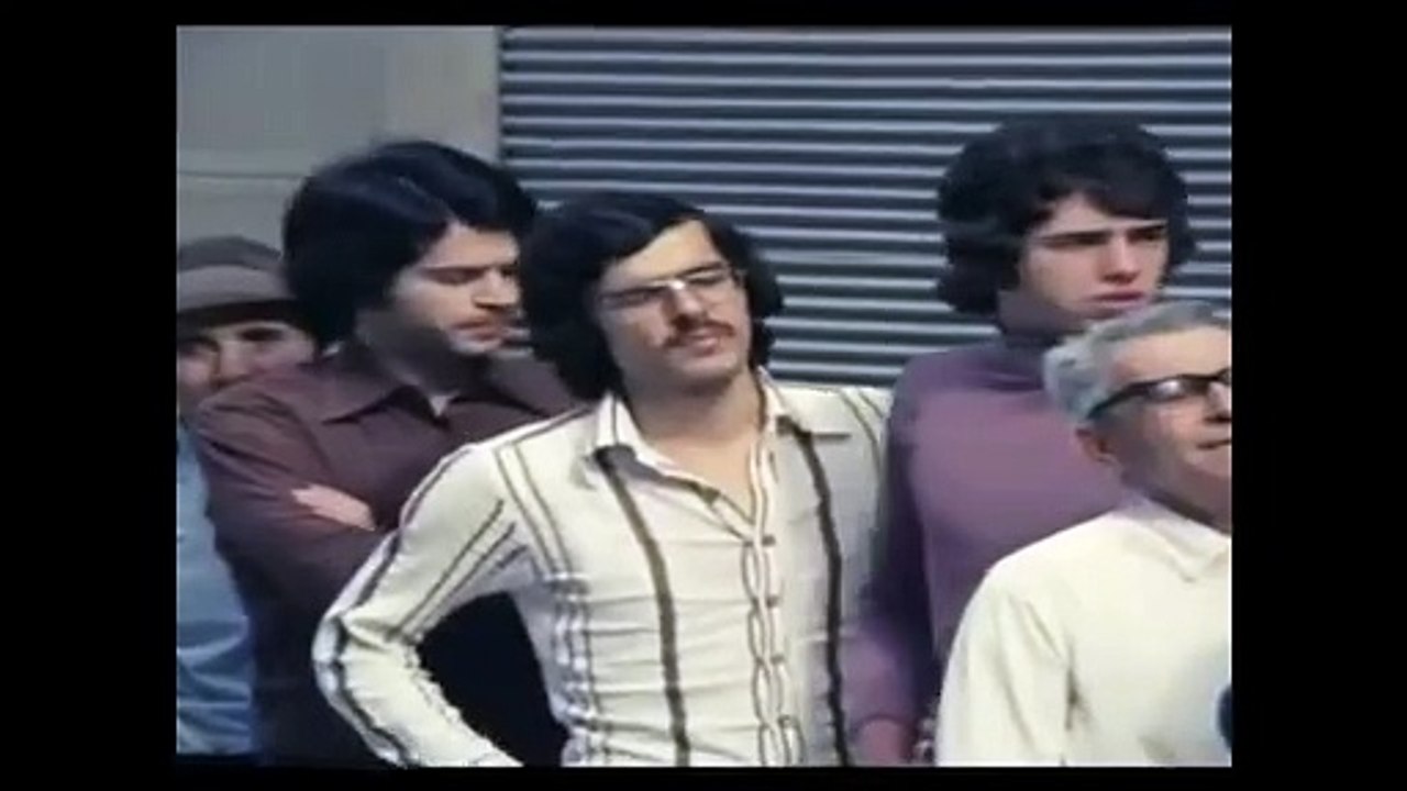 Ένα Τανκς στο Κρεβάτι μου | movie | 1975 | Offi...