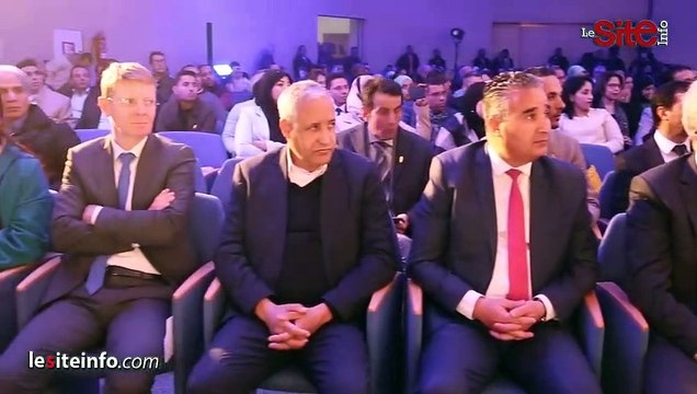 بنموسى_ جائزة _أستاذ السنة_ مناسبة لتحفيز رجال ونساء التعليم الذين يقومون بعمل جبار