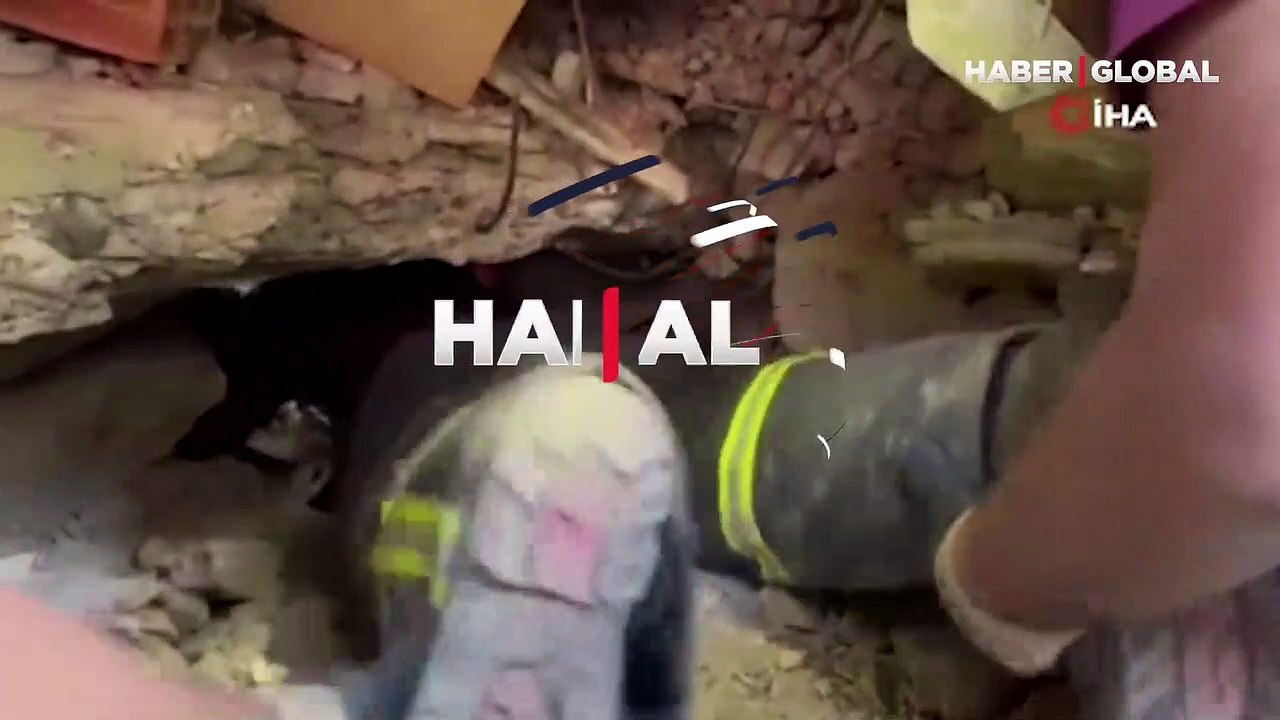 Büyük sevinç yaşandı! 35 saat sonra inanılmaz kurtuluş kameraya böyle yansıdı