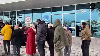 Malatyalı depremzedenin 36 saat sonra gelen ilk yemeği türlü ve bir somun ekmek oldu