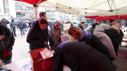 Turgutlu'da Toplanan Yardım Malzemeleri Deprem Bölgesine Doğru Yola Çıktı