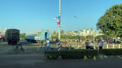 高雄輕軌列車經過哈瑪星鐵道文化園區Kaohsiung light rail train passing by Hamaxing Railway Cultural Park