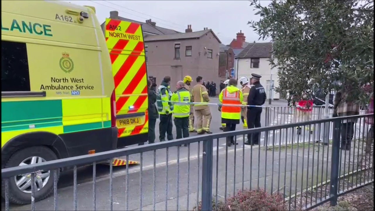 Ongoing police incident closes Mount Street in Fleetwood video