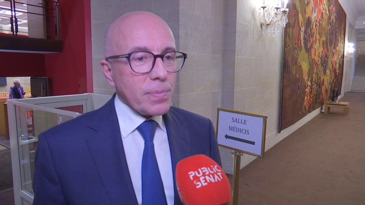 Réforme des retraites: Eric Ciotti appelle sa f...