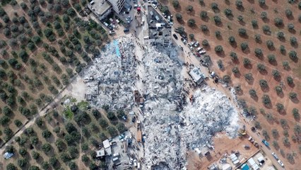 جسور جوية ومساعدات عربية ودولية لدعم تركيا وسوريا بعد الزلازل.. إليك أبرزها