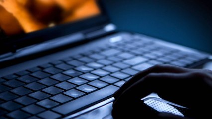 Qu'est-ce que "l'attestation numérique" que le gouvernement veut adopter ?