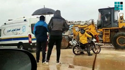 Continúa la búsqueda entre los escombros en Siria