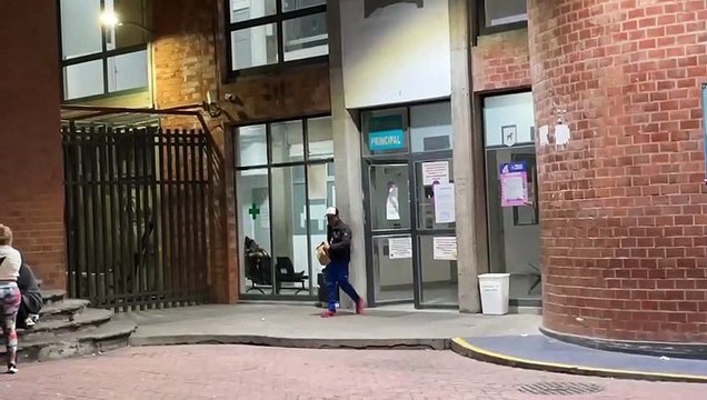 Dos mujeres y un hombre fueron agredidos a balazos en la colonia Jardines de la Barranca