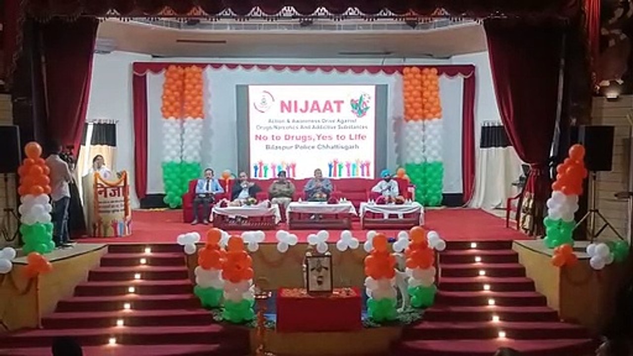 नशे का कारोबार छोड़ दो या शहर, नहीं तो रहना पडे...