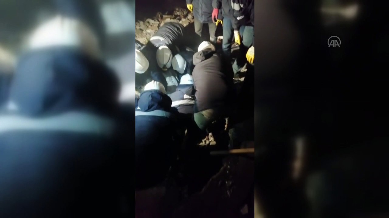 Somalı Madenciler, Kahramanmaraş'ta Bir Kişiyi Enkaz Altından Kurtardı!