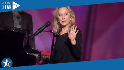 "C'est la fille la plus rancunière que je connaisse" : Véronique Sanson balance sur sa soeur Violain