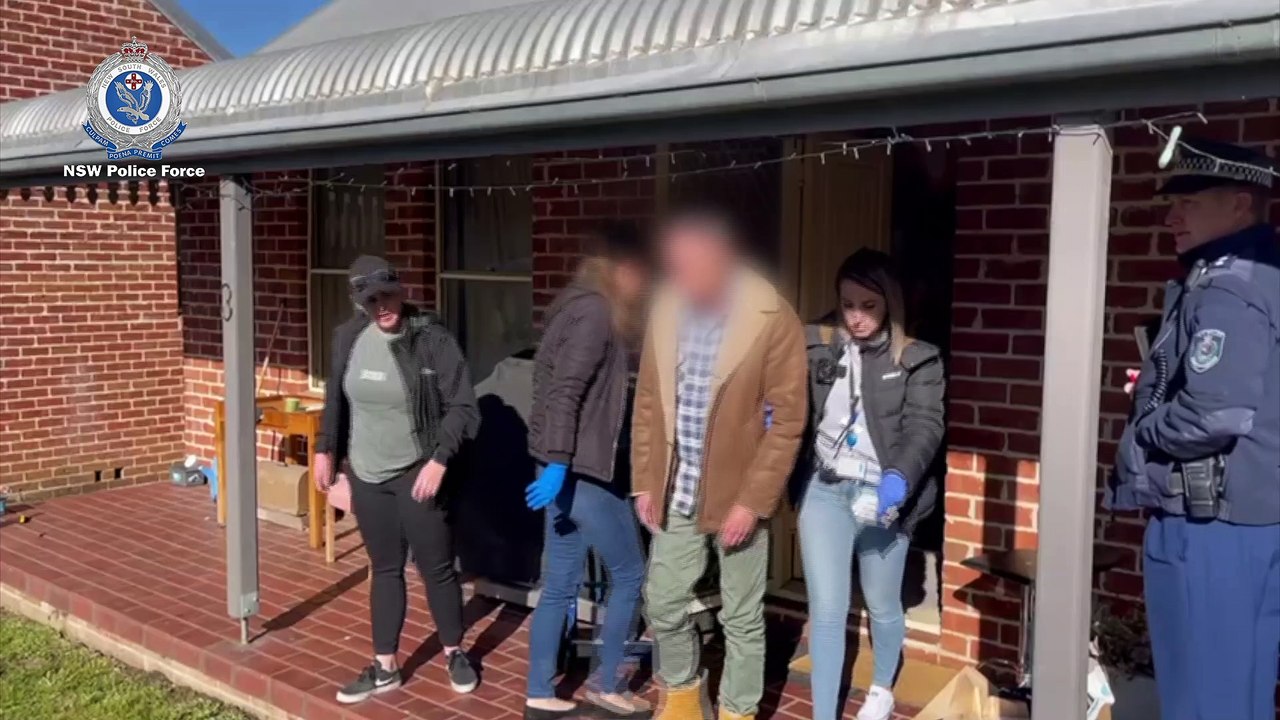 Paul Anthony Robertson arrest in Armidale - February 8, 2023 - Northern Daily Leader