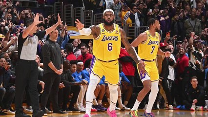 Breaking News - LeBron James breaks NBA scoring record