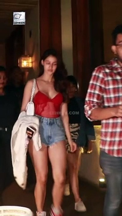 Disha Patani in hawt red bralette 