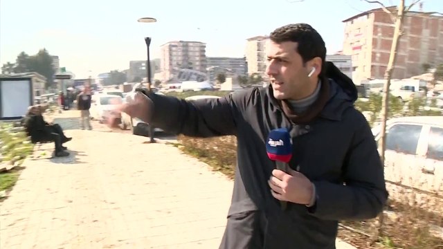 موفد العربية عمار الهندي يرصد جهود البحث والإنقاذ في هاتاي بتركيا جراء الزلزال