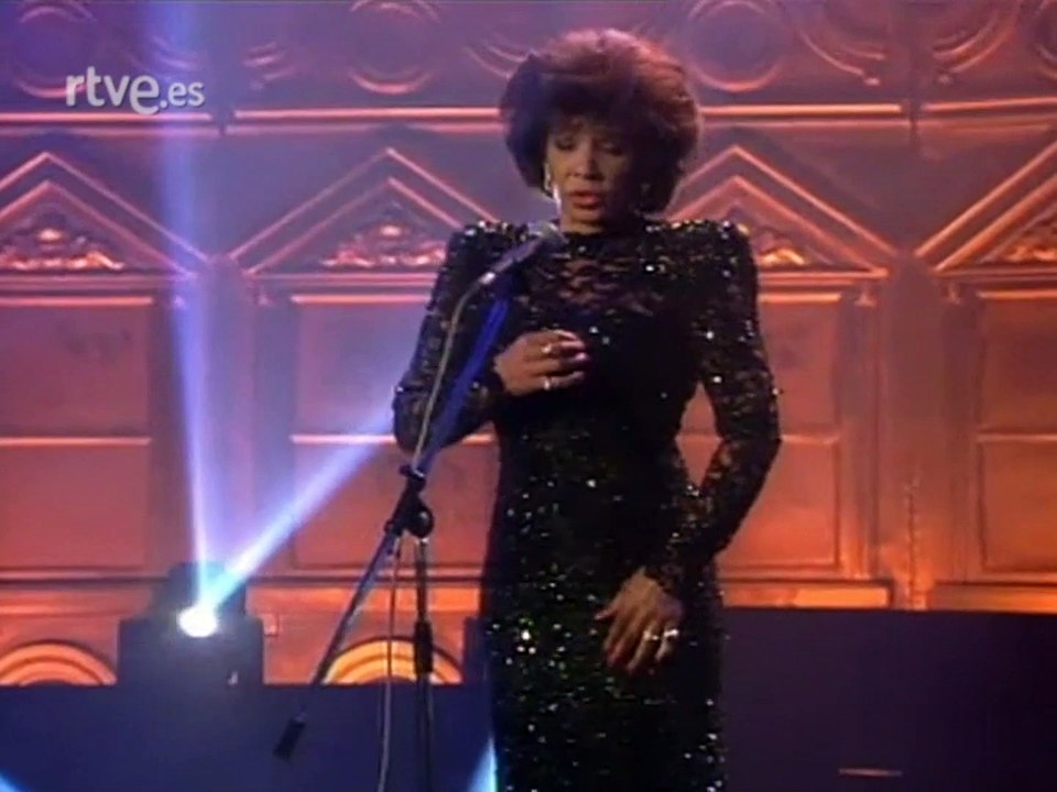 Shirley Bassey - How do you keep the music playing