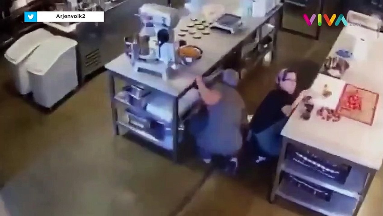 MENCEKAM! Rekaman CCTV Gempa Bumi Turki-Suriah