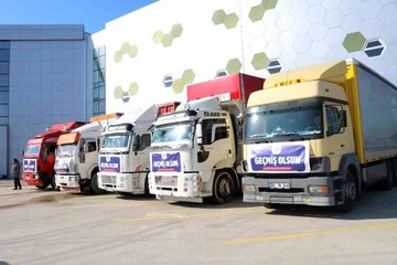 Tekirdağ'dan deprem bölgelerine 125 tır yardım gönderildi