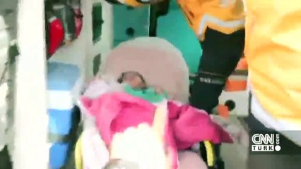 6 aylık bebek ve annesi enkaz altından çıkarıldı