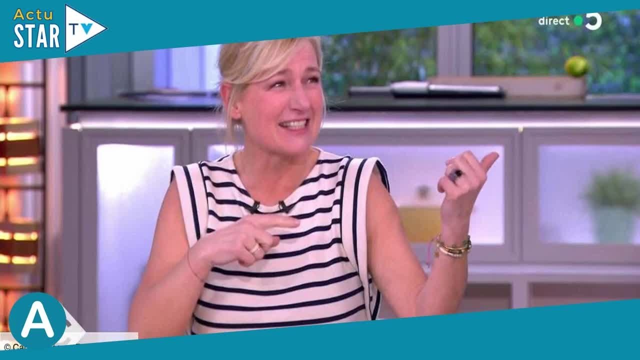 “Y’a eu un mouvement de panique en coulisses ?” : Anne-Elisabeth Lemoine perturbée par un contretemp