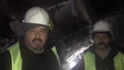 Samandağ'daki Arama ve Kurtarma Çalışmasındaki Madencilerden Çağrı: "Onlarca Yüzlerce İnsan Canlı, Madencilere İhtiyaç Var Burada.