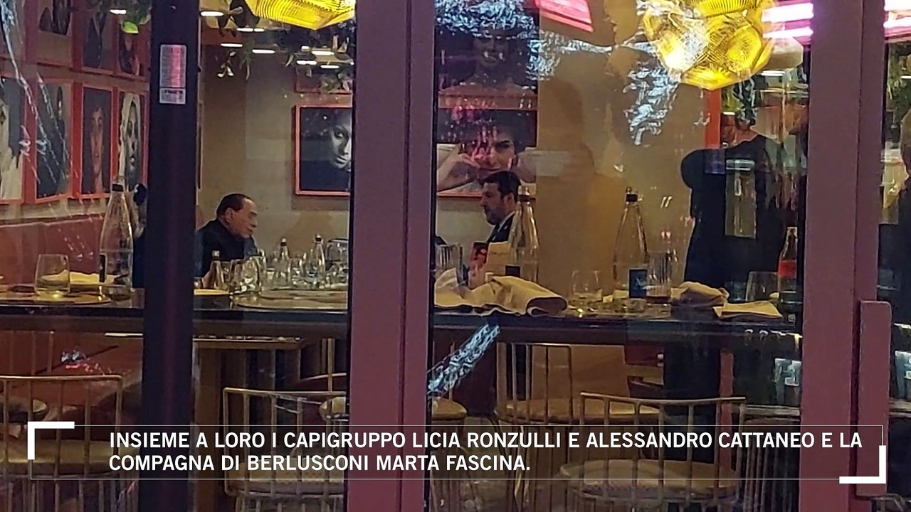Milano, Berlusconi e Salvini in pizzeria senza la Meloni dopo l'evento unitario di centrodestra