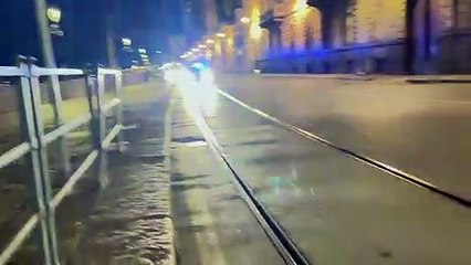 Il giovane colpito da una bici elettrica a Torino, interrogati i 5 aggressori