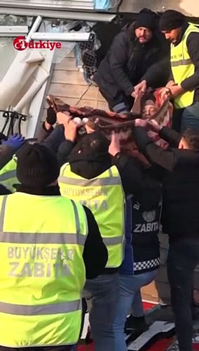 Türkiye Umuda Kilitlendi - #deprem #kahramanmaraş #hatay #adana #shorts