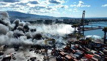 İskenderun Limanı'nda devam eden yangını söndürme çalışmaları dronla görüntülendi