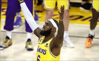 Télécharger la video: Con este doble, LeBron James se convirtió en el máximo anotador de todos los tiempos de la NBA