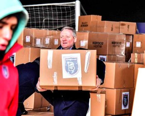 Medipol Başakşehir'den depremzedelere yardım