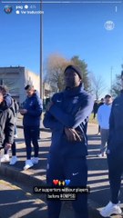 Los barras del PSG sorprendieron a Messi con una picante bandera