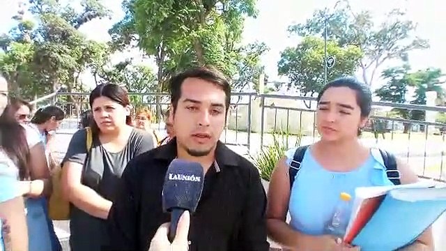 Docentes desempleados fueron recibidos por el secretario de Gobierno capitalino