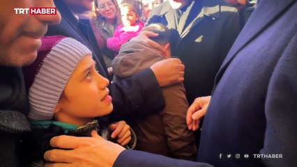 Cumhurbaşkanı Erdoğan, çadır kentte vatandaşlarla bir araya geldi