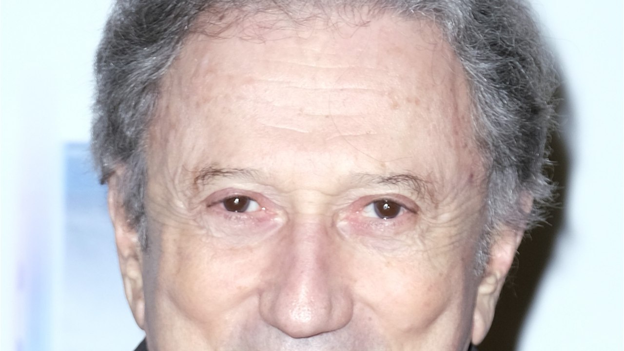 VOICI : Michel Drucker hospitalisé : qu'arrive-t-il à l'animateur de "Vivement Dimanche" ?