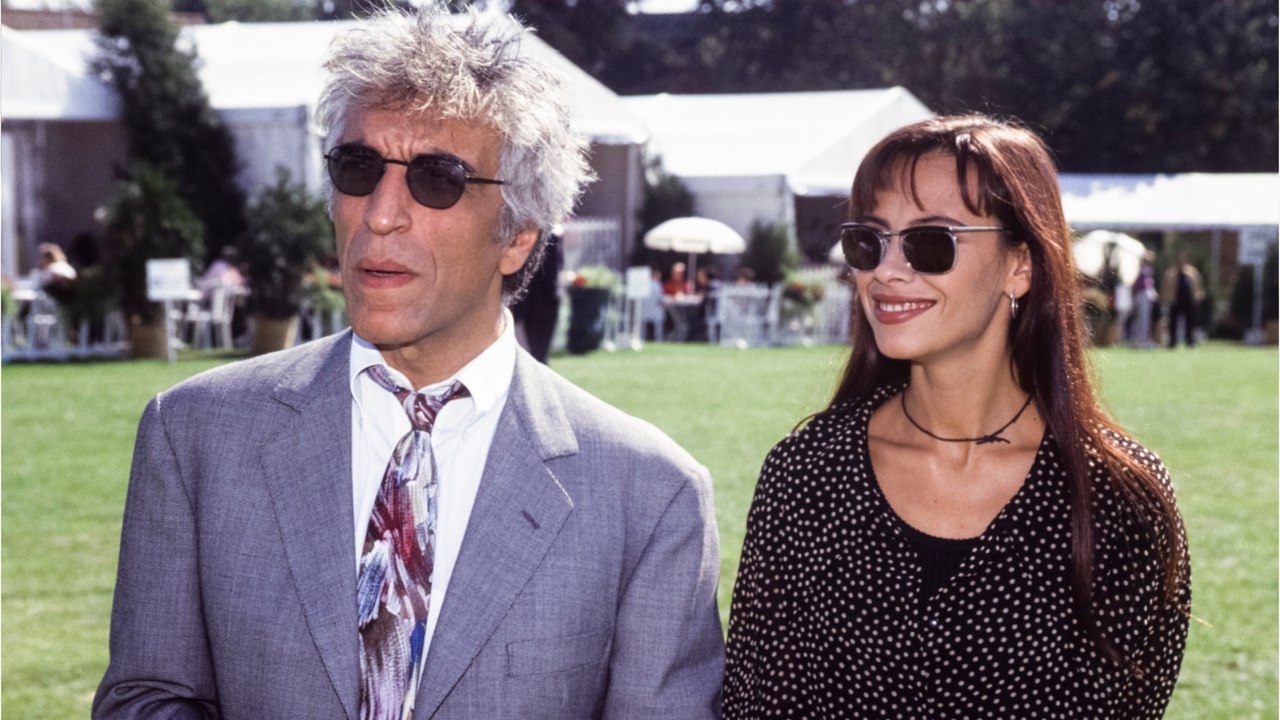 GALA VIDEO - Mathilda May : sa fille Sarah, qu’elle a eue avec Gérard Darmon, est son sosie !