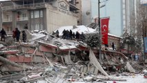 انهيار نحو 300 مبنى.. الجزيرة ترصد الدمار الهائل الذي خلفه الزلزال في ملاطية التركية
