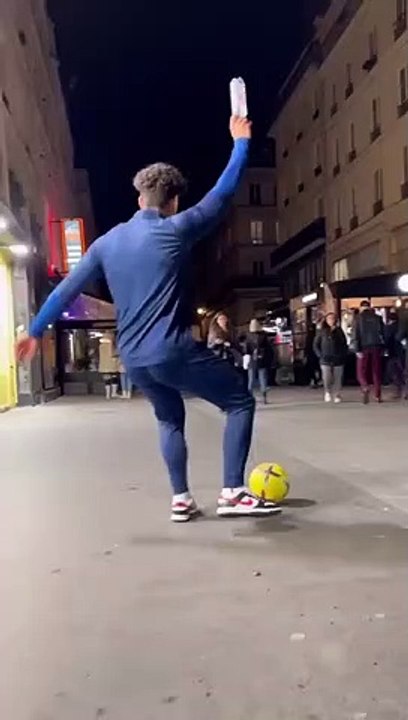 Rating strangers at football !!!  (funny reaction)