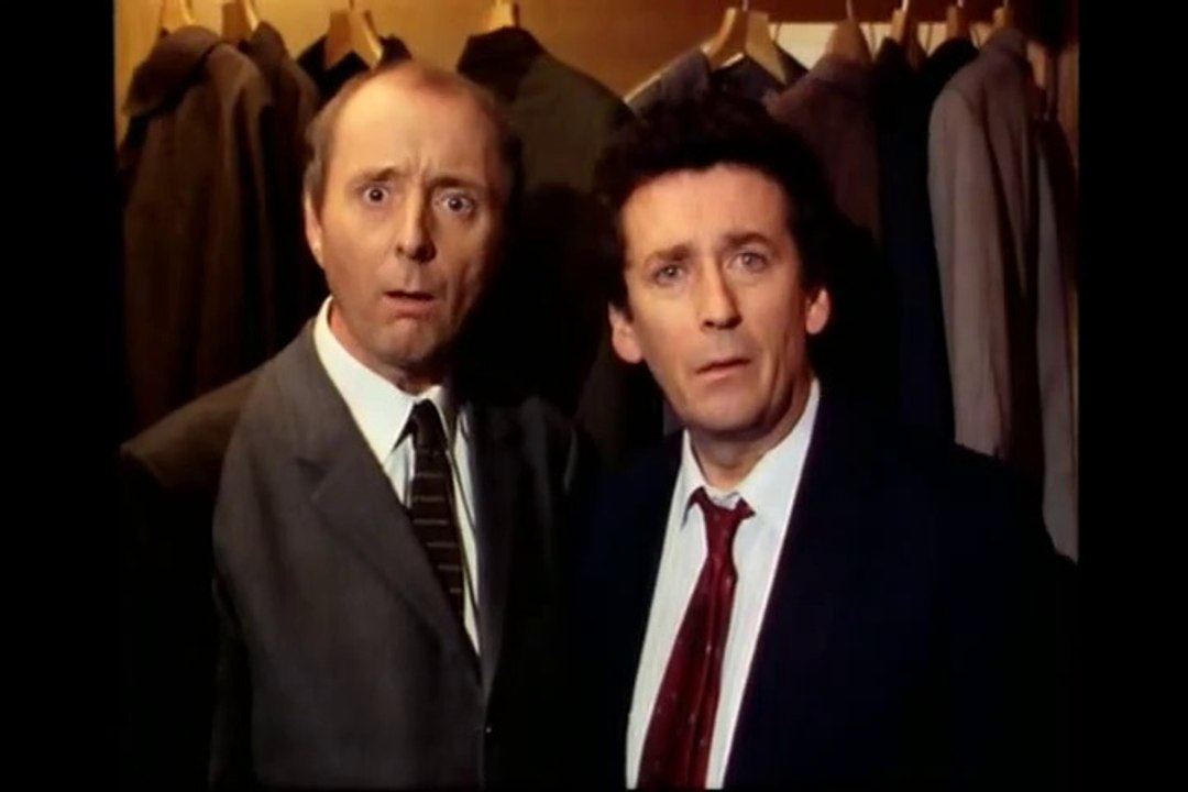 The Detectives S1/E1 Robert Powell • Jasper Carrott • Jerry Hall video Dailymotion