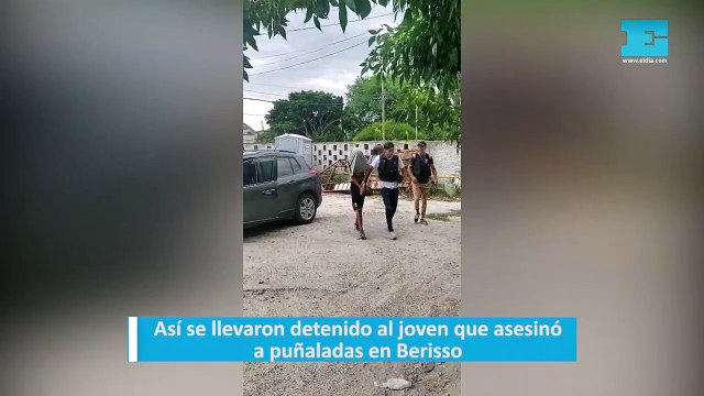 Así se llevaron detenido al joven que asesinó a puñaladas en Berisso
