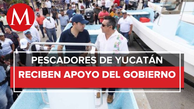 Gobernador de Yucatán entrega motores para lanchas a pescadores de San Felipe