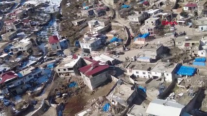 Çevre, Şehircilik ve İklim Değişikliği Bakanlığı: "Gaziantep dağlık kesimi köylerindeki depremzedelere askeri helikopterle yardım malzemesi...