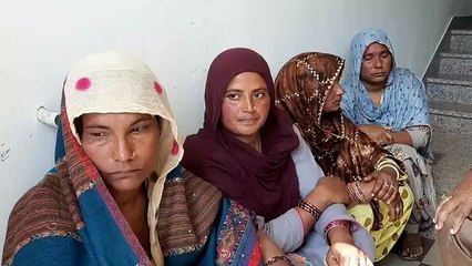 महिलाएं नकली किन्नर बनकर मांग रही थी बधाई, मौके पर पहुंचे असली किन्नर हुआ हंगामा