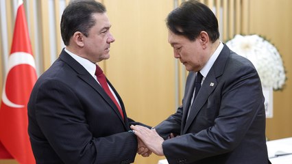 尹, 주한 튀르키예 대사관 찾아 조문..."교대 인력 추가 파견" / YTN