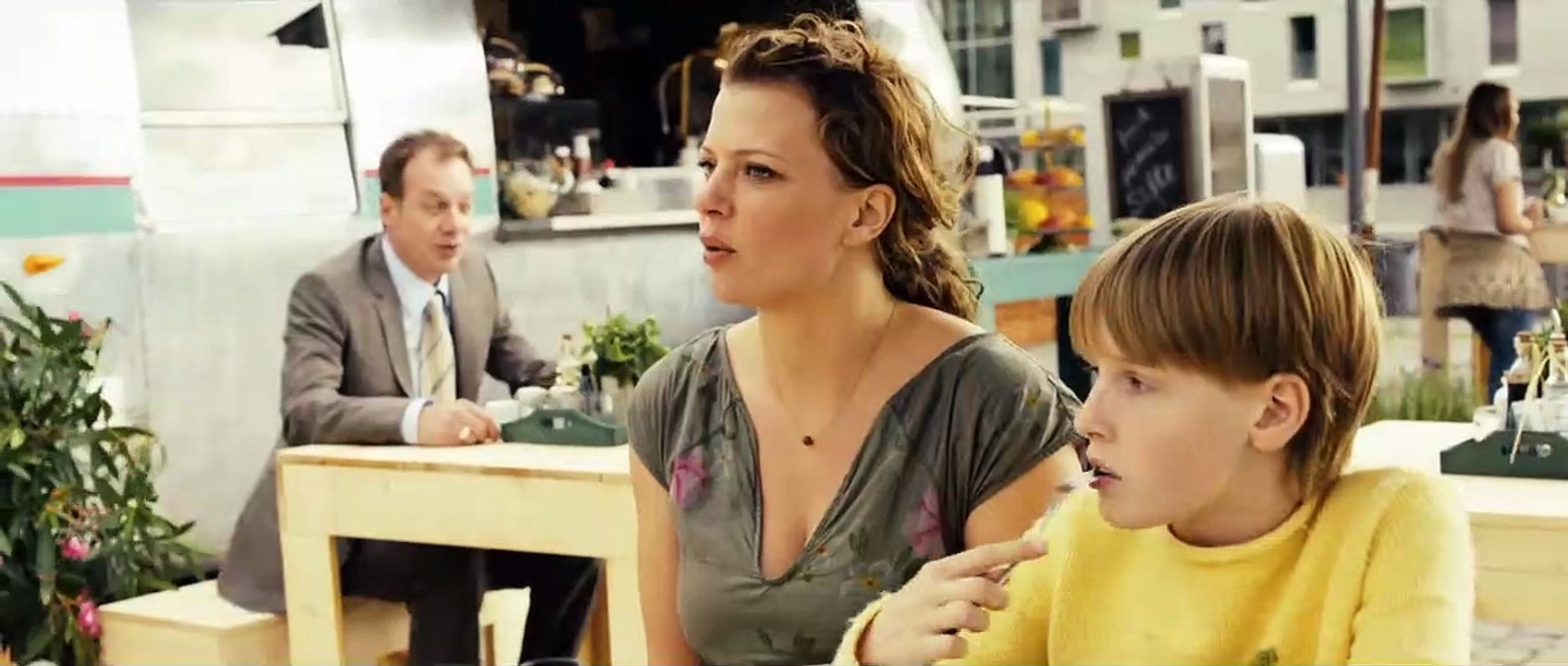 Der fast perfekte Mann | movie | 2013 | Official Trailer