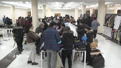 Mersin Yenişehir Belediyesi Mersin'e Gelen Afetzedeler İçin Giysi Evi Kurdu