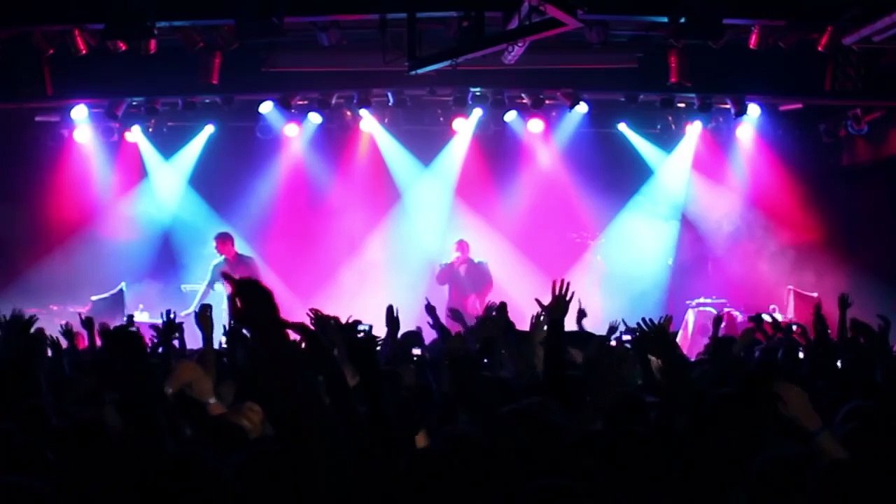 Alligatoah - Reise nach Jerusalem - Live & Unbestuhlt | movie | 2015 | Official Clip