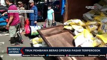 Truk Pembawa Beras Operasi Pasar Terperosok di Banyumas