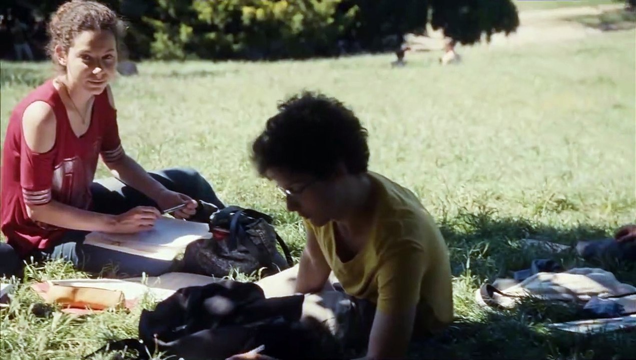 Alles was kommt | movie | 2016 | Official Trailer